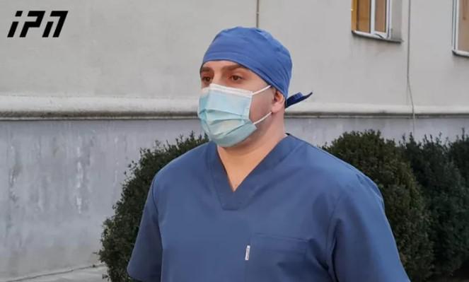 როგორია გორის ციხიდან გადმოვარდნის შედეგად დაშავებული რუსი ტურისტის მდგომარეობა - ექიმის კომენტარი