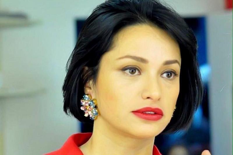 "გოგონამ ხელი ამოწია და რას ვხედავ, ჩემი საფულე... ახლაც გაოცებული ვარ მეც და მთელი თეატრიც. დავგუგლე და მივხვდი, რომ არტისტი ხართო" - რას წერს ნინო სურგულაძე