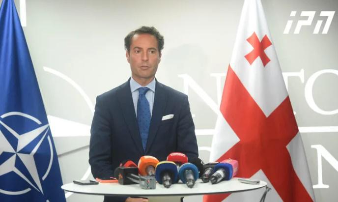 "ფრენების განახლებაზე მოსკოვის ცალმხრივი გადაწყვეტილების შემდეგ ზოგიერთი რეაქცია ჩვენთვის შეშფოთების საგანია, ეს "მესიჯი" თქვენს ხელისუფლებას გადავეცი" - კოლომინა