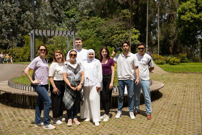 უზბეკი ჟურნალისტები ბათუმზე მასალებს ამზადებენ