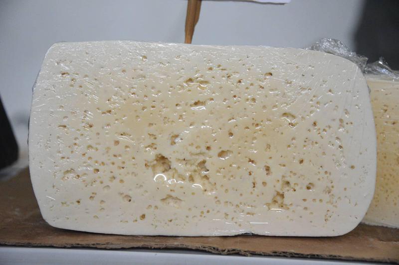 თუ ყველს ბაზარში ყიდულობთ, აუცილებლად წაიკითხეთ ეს სტატია!