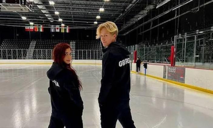 რუსი მოციგურავეები გლებ სმოლკინი და დიანა დევისი ადასტურებენ, რომ ისინი საქართველოს სახელით იასპარეზებენ