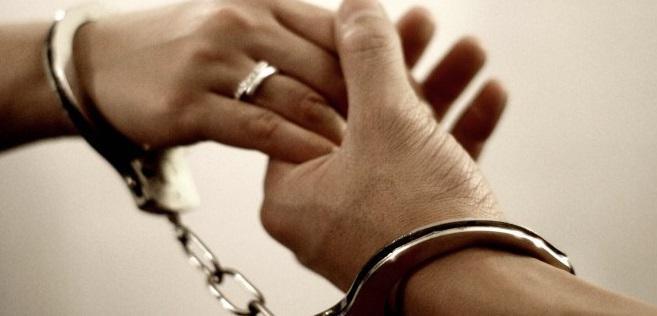 მარნეულში, 15 წლის გოგოს იძულებით ქორწინების ბრალდებით, არასრულწლოვნის მამა და კიდევ ერთი პირი დააკავეს