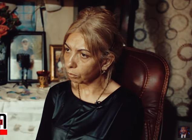 "იმ დღეს ნაჯახით დალეწა ყველაფერი, მეც მომდევდა... გაგვაუბედურა და ჩემი შვილი მკვლელი გახადა" - რას ჰყვება ქალი, რომლის შვილიც მამის მკვლელობის ბრალდებით დააკავეს