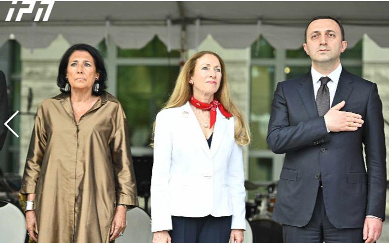 "ახლა, როგორც არასდროს, ჩვენ გვჭირდება აშშ..." - რა თქვეს საქართველოს პრეზიდენტმა და პრემიერმა აშშ-ს დამოუკიდებლობის დღისადმი გამართულ მიღებაზე?