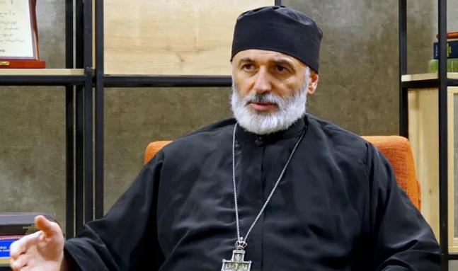 "ბევრი რაღაც არ მოგვწონს, მაგრამ ხმას არ ვიღებთ, რადგან პროტესტის მხარეს დგას ბევრი ადამიანი - ნუ გვთხოვთ, რომელიღაც მხარეს დავდგეთ, გარწმუნებთ, წაგებული დარჩებით" - დეკანოზი ანდრია ჯაღმაიძე