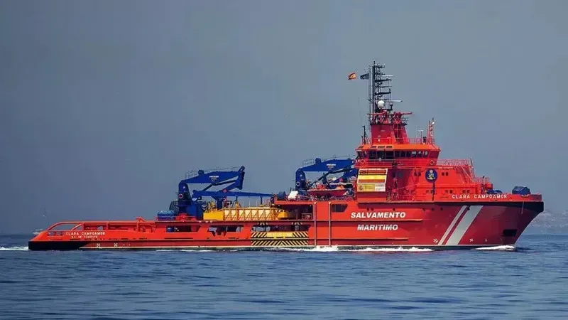 ესპანელი მაშველები ეძებენ კანარის კუნძულებთან დაკარგულ ნავს, რომელშიც 200 მიგრანტი იმყოფებოდა