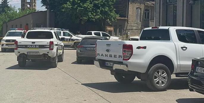 "ქალი მაღაზიაში ყოფილა და სახლში რომ დაბრუნებულა, ქმარს უსვრია..." - რას ამბობენ ადგილობრივები სოფელ ჩალაუბანში, 80 წლის ქმრის მიერ ცოლის მკვლელობის შესახებ