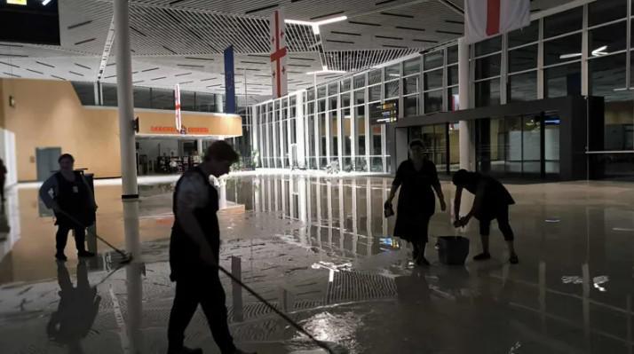 "ქუთაისის საერთაშორისო აეროპორტი  მუშაობას დროებით წყვეტს" - რა განცხადებას ავრცელებს აეროპორტის ადმინისტრაცია