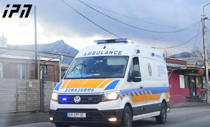 ბათუმში არასრულწლოვანს მანქანა დაეჯახა, დაშავებულის მდგომარეობა მძიმეა