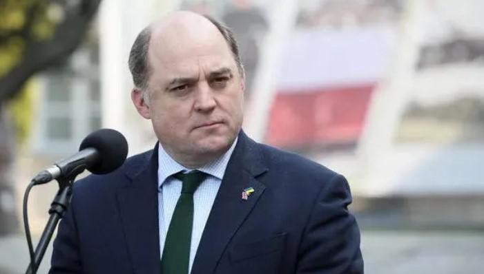 ბენ უოლესი დიდი ბრიტანეთის თავდაცვის მინისტრის თანამდებობის დატოვებას გეგმავს