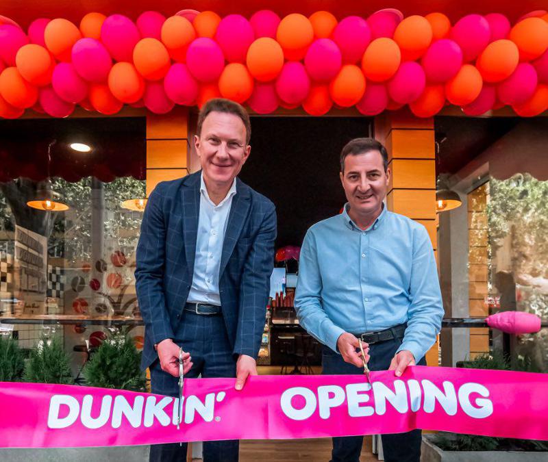 "დანკინი" საქართველოში მე-80 ამერიკულ რესტორანს ხსნის