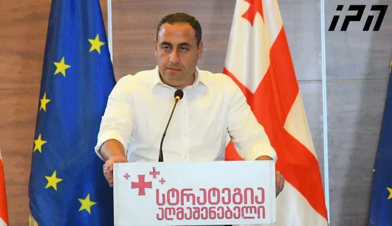 "უკვე აღარც კი კადრულობენ სხვა მოკვდავ ადამიანებთან ერთად ფრენას" - გიორგი ვაშაძე