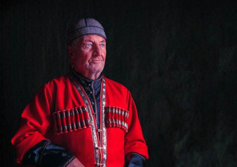 "77 წლის ვარ და დაახლოებით 40 წელია ზარს ვამბობ, წინაპრებმა მასწავლეს..." -  რას ჰყვება სვანურ ზარზე ელმასორ ცალანი?