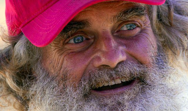 ოკეანეში დაკარგული მეზღვაურის ისტორია: როგორ გადარჩა ტიმ შედოკი? -  მაშველებს სჯერათ, რომ მას ოთხფეხა მეგობარზე ზრუნვამ მისცა ძალა