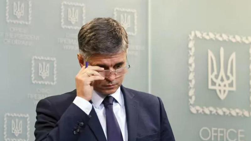 ვოლოდიმირ ზელენსკიმ ბრიტანეთში უკრაინის ელჩი მისი კრიტიკის გამო თანამდებობიდან გაათავისუფლა