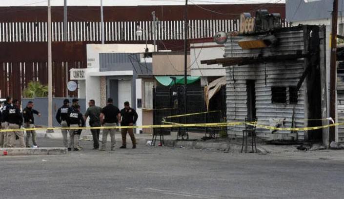 აშშ-მექსიკის საზღვარზე მამაკაცმა ბარში ხანძარი გააჩინა, რასაც 11 ადამიანი ემსხვერპლა