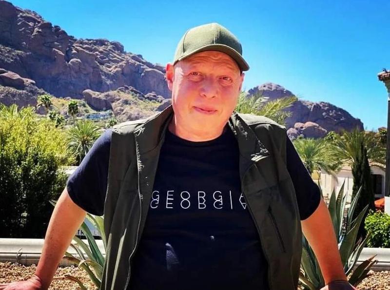 "მოხდა ის, რომ ქრონიკულმა სმებმა სასტიკ დაავადებამდე მიმიყვანა... მადლობა ამერიკას, რომელმაც მიმკურნალა" - "ზუმბა" მძიმე წლებსა და ემიგრაციაში წასვლის მიზეზებზე