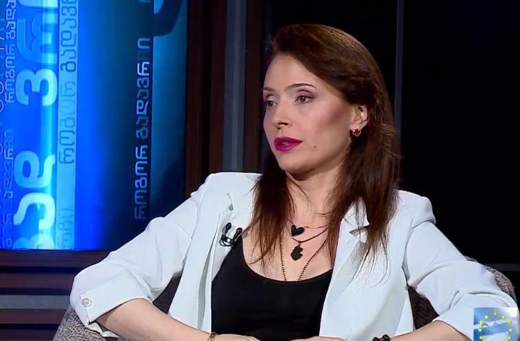 "მირჩევდნენ, რომ აბორტი გამეკეთებინა, რადგან ქმარს ვიყავი გაშორებული... ფინანსური კუთხით პრობლემები მქონდა, სახლში ფეხით ვბრუნდებოდი, ფული რომ დამეზოგა" - თამუნა მუსერიძე რთულ პერიოდზე