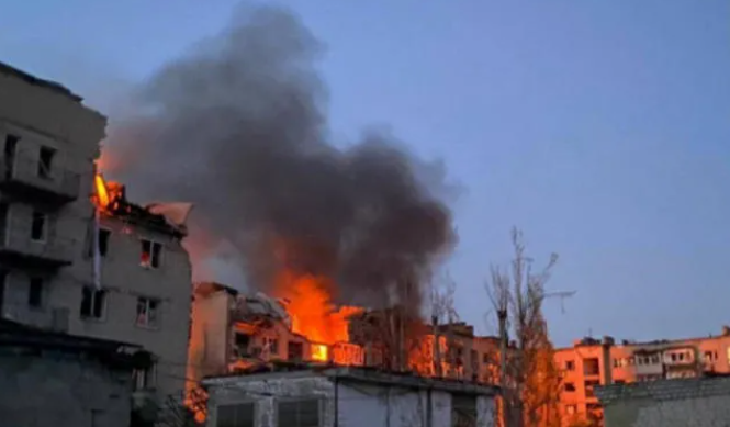 ოკუპანტებმა დონეცკის ოლქში მრავალსართულიანი საცხოვრებელი კორპუსი დაბომბეს - დაღუპულია 7 ადამიანი