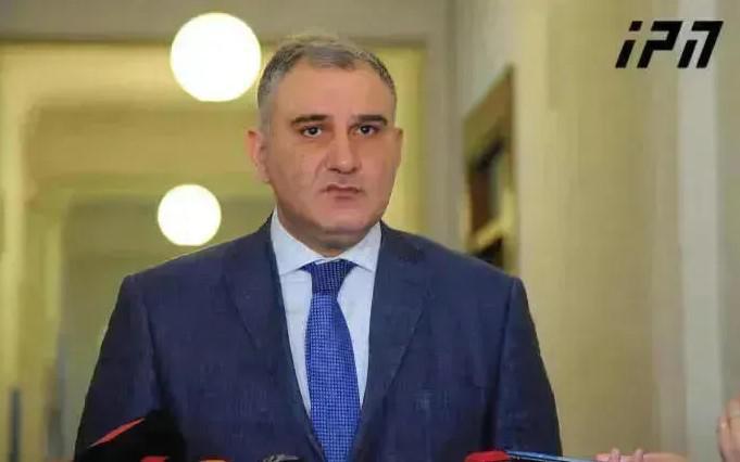 "ჩვენ არ ვერჩით ნარკომომხმარებელს, ჩვენი მიზანია, დავუპირისპირდეთ ხალხს, რომელიც ნარკომომხმარებლის მძიმე მდგომარეობაზე ცდილობს ხელი მოითბოს" - სარჯველაძე