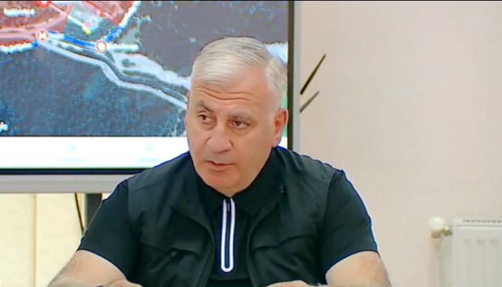 "სამ საათზე ნაკლებ დროში, პირველი ვერტმფრენი უკვე სტიქიის ზონაში სამაშველო ღონისძიებაში იღებდა მონაწილეობას - მთელი ღამე მუშაობდა სითბური დრონები" - მღებრიშვილი