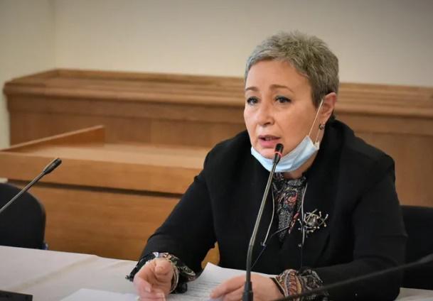 ქეთევან დუმბაძე დეპუტატის მანდატს ტოვებს და საქართველოს მწერალთა სახლს უხელმძღვანელებს