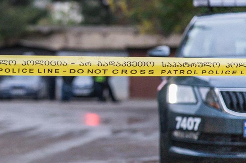 "შემთხვევას 28 წლის შვილი შეესწრო.. რამდენჯერმე უთქვამს ცოლისთვის,  ჩვენ ერთ დღეს ერთად მოვკვდებითო" - რა დეტალები ხდება ცნობილი მარნეულში მომხდარ ფაქტზე?