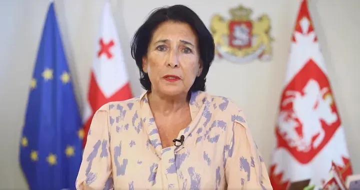 "ეს  კიდევ ერთხელ ამხელს "ერთმორწმუნე ძმის" ნამდვილ სახეს" - პრეზიდენტი რუსეთის საოკუპაციო ძალების მიერ საქართველოს მოქალაქის მკვლელობაზე