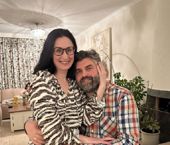 "რამდენიმე დღის წინ იპოვეს ქალბატონის ცხედარი ხელზე ბეჭდით, რომელსაც შიგნიდან ეწერა "ზაზა". გუშინ მამაკაცის ცხედარი ხელზე ბეჭდით, რომელსაც შიგნიდან აწერია "ალინა" - რას წერს ზაზა მესხის ნათესავი