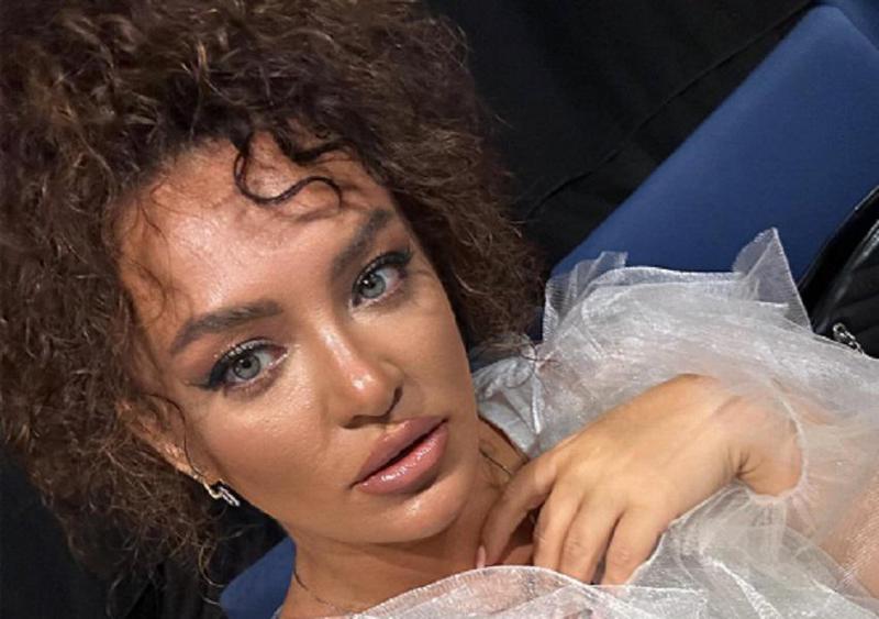 "ნეტა ჭკუიდან არ შევცდე და რას დავეძებ... რანაირად მოვიქცე ან რა გითხრათ, არ ვიცი, მეტირება" - ნინი შერმადინის ამერიკული წარმატება: რას წერს მომღერალი