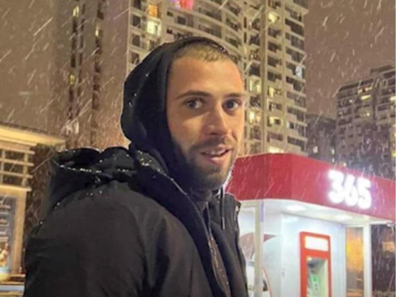 "გთხოვთ, დამეხმარეთ! მე-5 დღეა არ გამოჩენილა" - თბილისში დაკარგულ თორნიკე კიკნაძეს ეძებენ