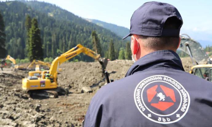 სტიქიის შემდეგ გურიაში, სხვადასხვა სოფელში, 3 პირს, მათ შორის 2 არასრულწლოვანს ეძებენ - რა ინფორმაციას ავრცელებს შსს?