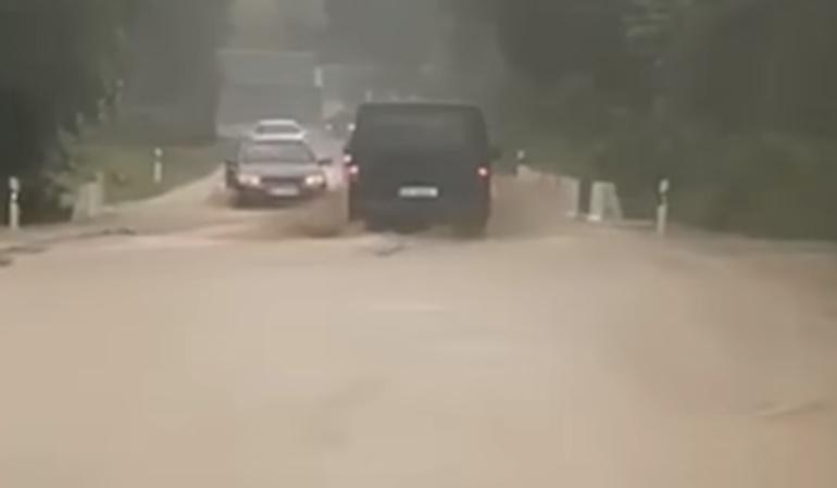 "სოფელ ჯუმათში მეოთხე კლასის მოსწავლე გასტაცა მეწყერმა დედას, ჯიხანჯურში ეძებენ არასრულწლოვანს" - "ტვ პირველი"