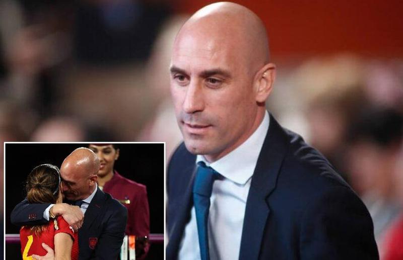 ტუჩებში კოცნის შემდეგ დაწყებული სკანდალი დამთავრდა?-  ლუის რუბიელესმა ესპანეთის ფეხბურთის ფედერაციის ხელმძღვანელის თანამდებობა დატოვა, თუმცა გამოძიება გრძელდება