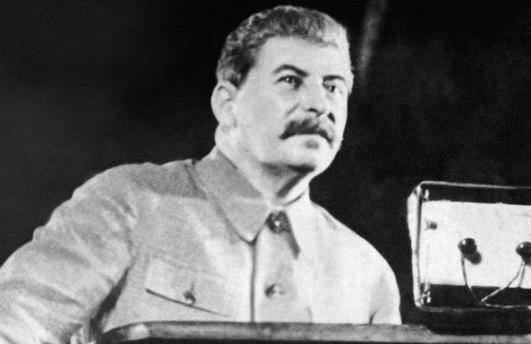 "საბჭოთა კავშირში ცენზურა შეწყდა, კორესპონდენტებმა კი დაწერეს, რომ თითქოს მოლოტოვმა აიძულა სტალინი დასასვენებლად წასულიყო" - ბელადის ერთ-ერთი უიშვიათესი ინტერვიუ