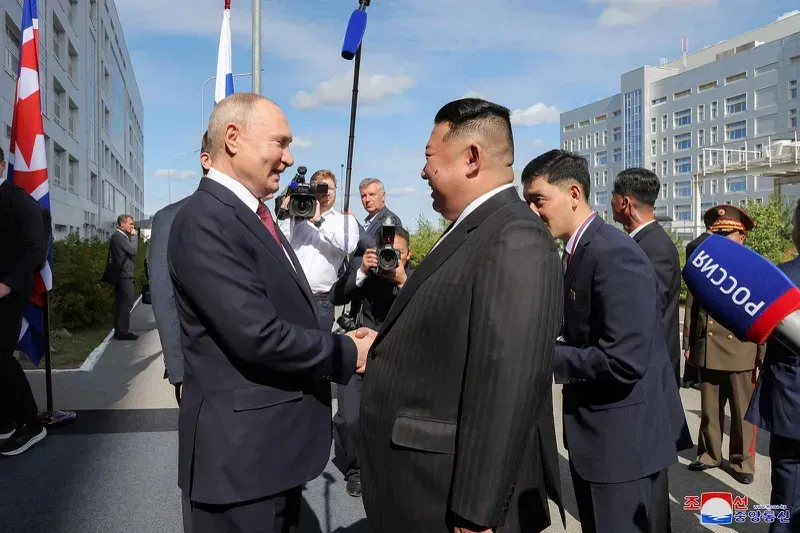 "რუსეთი წმინდა ბრძოლაში დიდ გამარჯვებას მოიპოვებს" - კიმ ჩენ ინი ვლადიმერ პუტინს