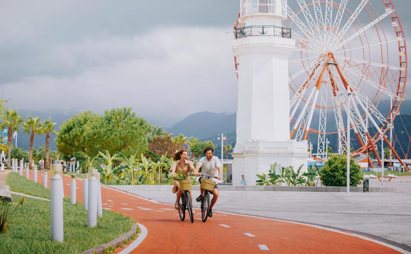 აჭარის რეკლამა თბილისის მეტროსადგურებში, გაჩერებებსა და რადიოსადგურებში