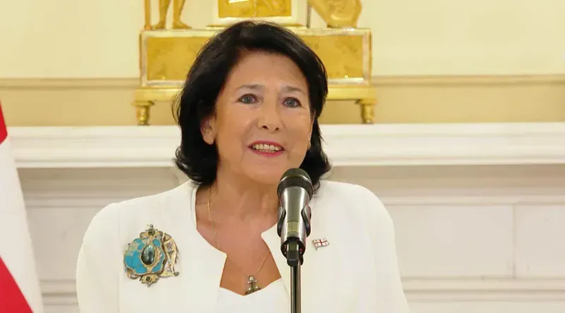 "ქვეყანას უნდა ევროპული მომავალი, არ შეიძლება სხვა მომავალი იყოს რუსეთი... ამას ვერავინ დაგვაკარგვინებს და ვინც ეცდება, თვითონ დაიკარგება" - პრეზიდენტი