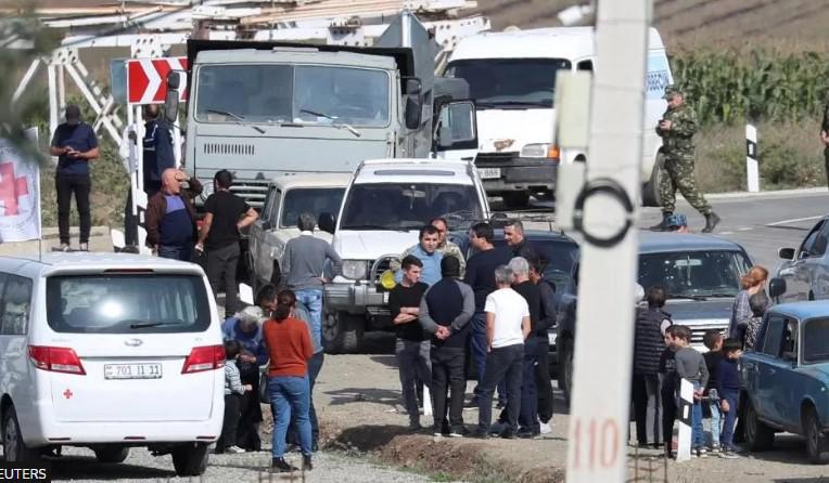 "120 000 ყარაბაღელი სომეხი სომხეთში გაემგზავრება - მათ არ სურთ აზერბაიჯანის შემადგენლობაში ცხოვრება" - როგორია ვითარება ყარაბაღში