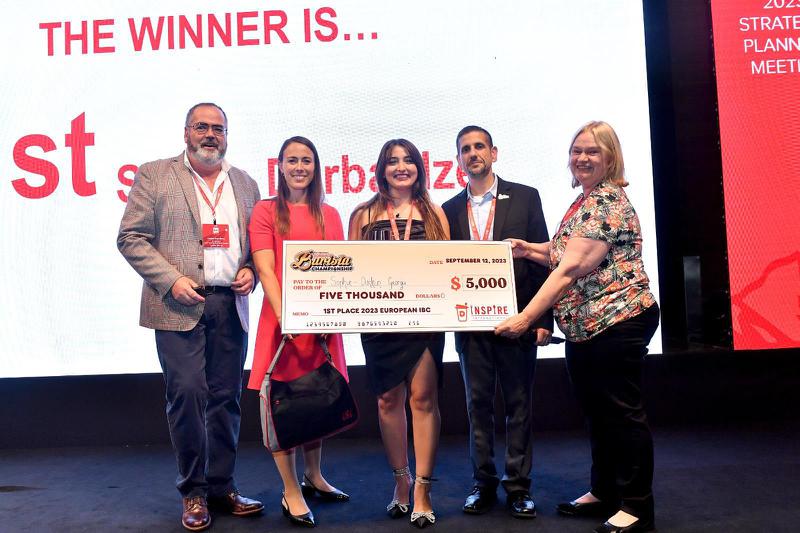 "დანკინის" ბარისტათა საერთაშორისო კონკურსზე საუკეთესო ყავის მომზადებისთვის ქართველი ბარისტა დააჯილდოვეს