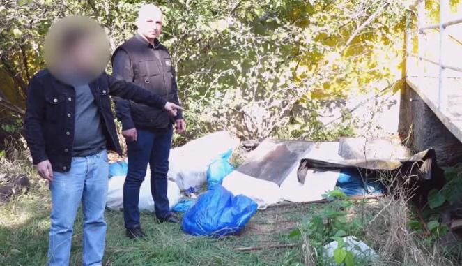 "ყველაფერი გააკეთა შვილისთვის, სახლი, აგარაკები, მანქანა შეუძინა და ამ შვილის ხელით დაიღუპა" - რას ჰყვებიან ადგილობრივები გორში მომხდარ მკვლელობაზე?