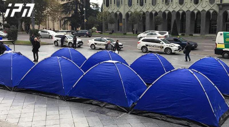 მმართველი გუნდი შეკრებისა და მანიფესტაციების დროს დროებითი კონსტრუქციების მოწყობასთან დაკავშირებით კანონის გამკაცრებას გეგმავს