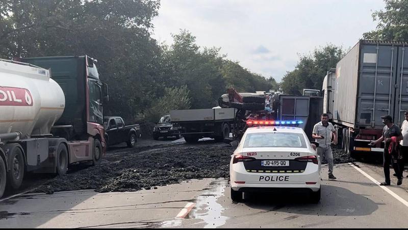 საგარეჯოში ყურძნით დატვირთული სატვირთო ამობრუნდა