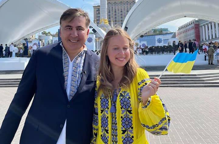 "მიხეილ სააკაშვილის დაკავებიდან 2 წელი გავიდა... უკვე 2 წელი მას მერე, რაც ჩემი ცხოვრება საშინელებად იქცა" - რას წერს ლიზა იასკო?