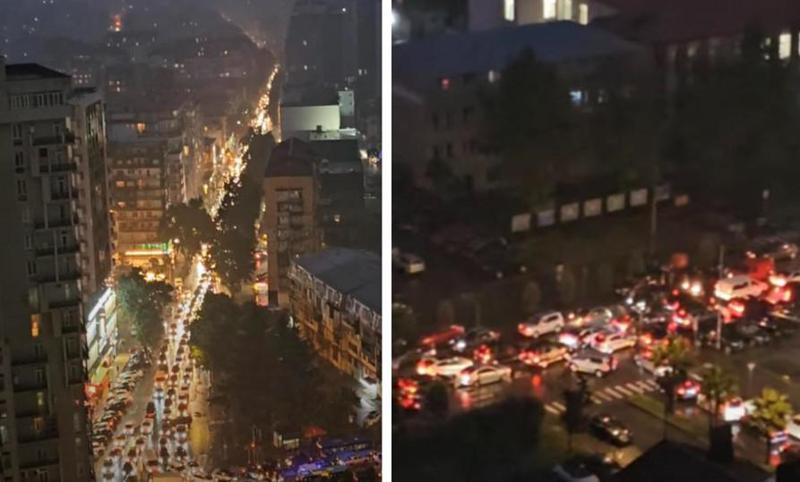 "გაწვიმდა და ქალაქი პარალიზებულია...." - უხვი ნალექის შედეგად ბათუმის ზოგიერთი ქუჩა დაიტბორა: რა ხდება ამ წუთებში და რას ამბობენ ადგილობრივები