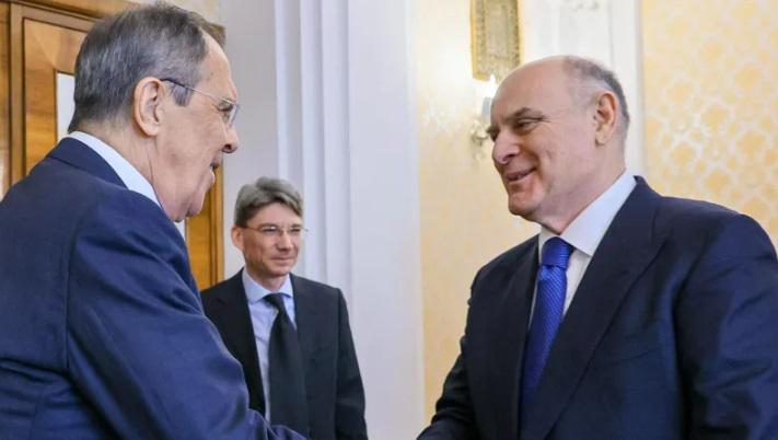 "მადლობას გიხდით უკრაინაში მებრძოლი რუსი ჯარისკაცებისთვის ჰუმანიტარული დახმარების გაწევისთვის" - ლავროვი ბჟანიას