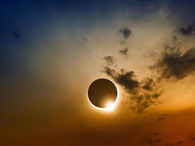 ვისზე იმოქმედებს მზის დაბნელება ყველაზე მეტად და რა კარდინალურ ცვლილებებს მოგვიტანს