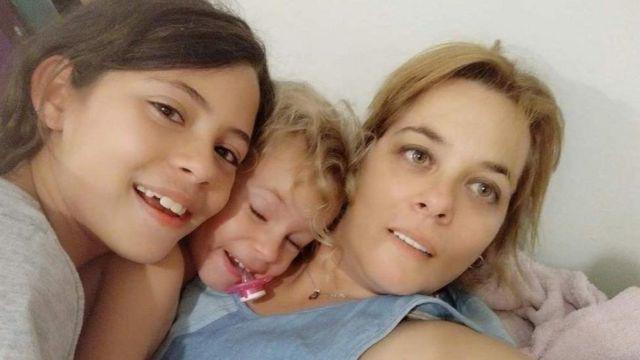 "ეს გოგონები "ჰამასს" ახლა ღაზაში, სპეციალურ გვირაბში ჰყავს გამოკეტილი... მათი ვიდეოს ნახვამ შოკში ჩამაგდო" - რა ჰყვებიან ახლობლები ტერორისტების ტყვეებზე?