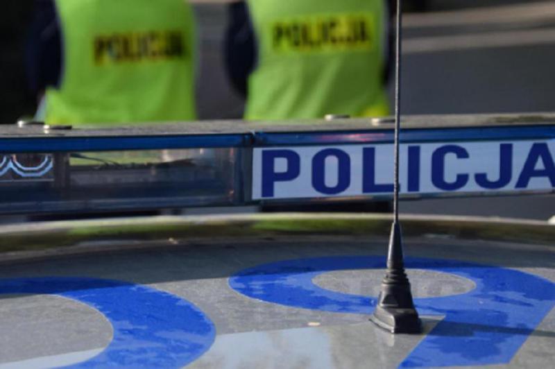 ჩხუბი ქართველებსა და პოლონელებს შორის -  დააკავეს საქართველოს მოქალაქე, 23 წლის კაცი, რომელიც ადამიანთა ჯგუფს ავტომობილით დაეჯახა: რა მოხდა პოლონეთის ერთ-ერთ ღამის კლუბთან